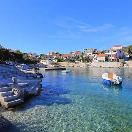 Ostricka Luka 17086b *