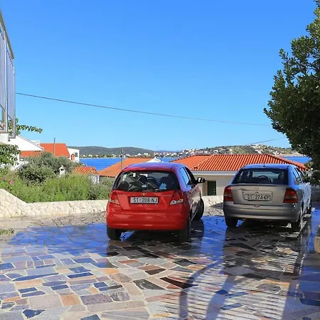 Ostricka Luka 17086b Appartement
